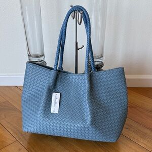 NWT Lulu Dharma woven tote
